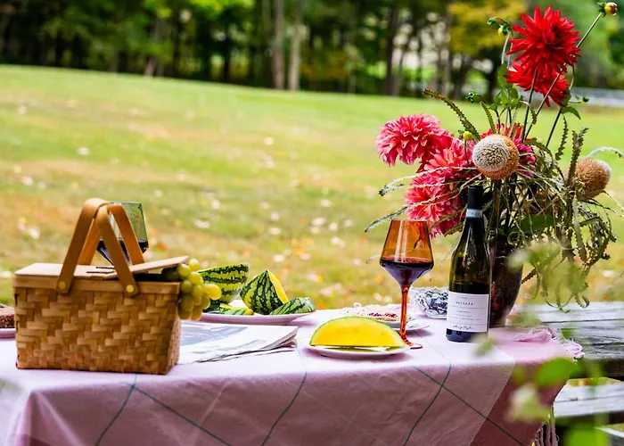 Inn At Silver Maple Farm